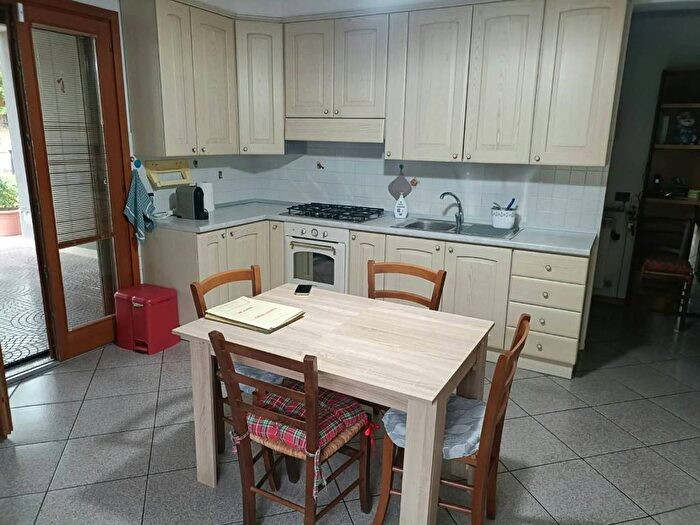 Appartamento trilocale in affitto in borgo tufico, Albacina Borgo Tufico, Fabriano