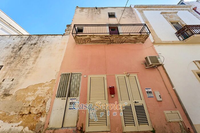 Casa quadrilocale in vendita in Via Diaz, Supersano