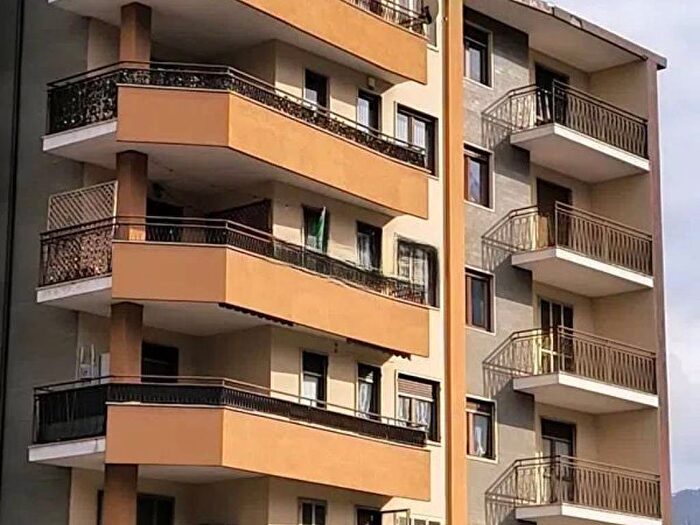 Appartamento trilocale in affitto in Via Augusto Abegg, Borgone Susa