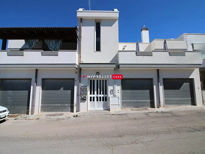 Appartamento bilocale in affitto in Via Arturo Labriola, Alberobello