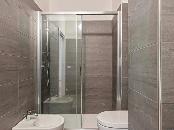Appartamento monolocale in affitto in Via Luciano Manara, Milano