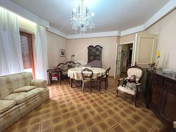 Appartamento con 5 locali in vendita in Corso Gramsci, Marsala