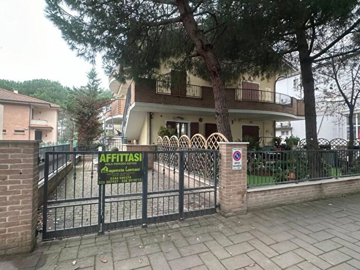 Casa quadrilocale in affitto in Viale Giugno, Mare, Cervia