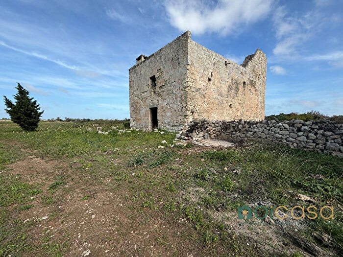 Casa bilocale in vendita in Via dellAvocetta, Lecce