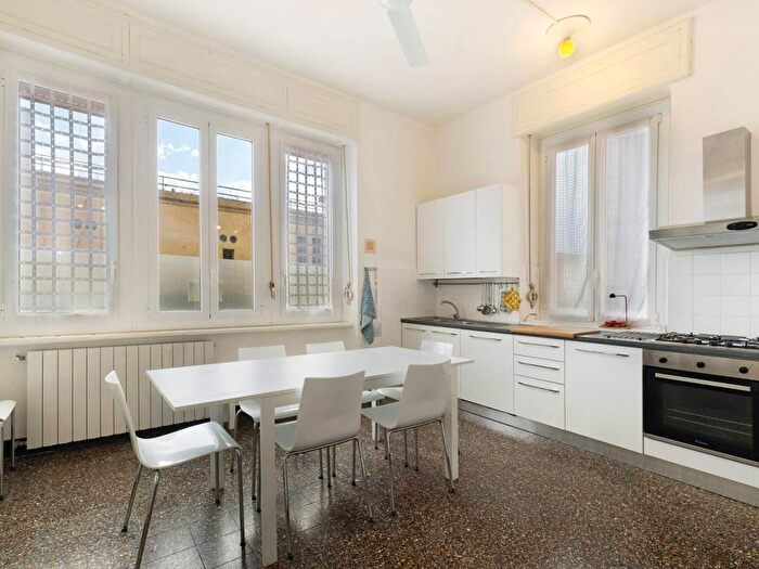 Appartamento quadrilocale in affitto in Centro, Finale Ligure