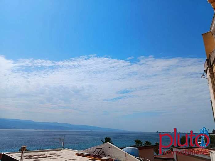 Appartamento trilocale in affitto in Via a, Litoranea Panoramica, Messina