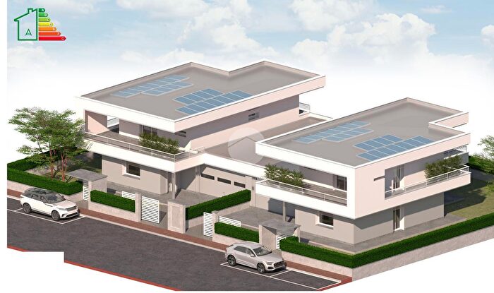 Casa quadrilocale in vendita in Via Paolo VI, Cherasco