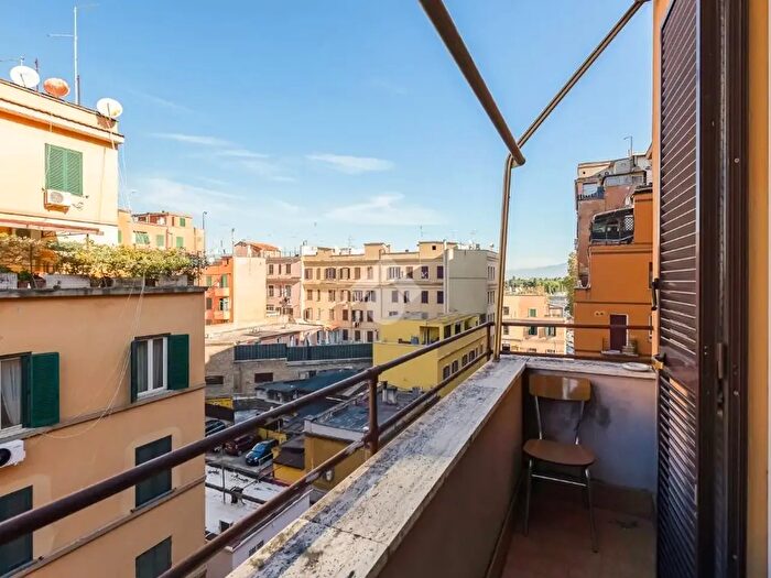 Appartamento bilocale in vendita in Viale dello Scalo S Lorenzo, Roma
