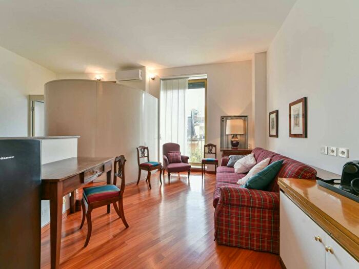 Appartamento in affitto in Corso Monforte, San Babila, Milano