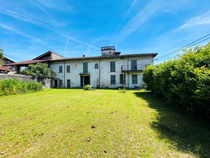 Casa con 14 locali in vendita in Via Romano della Vecchia, Borgo Ticino