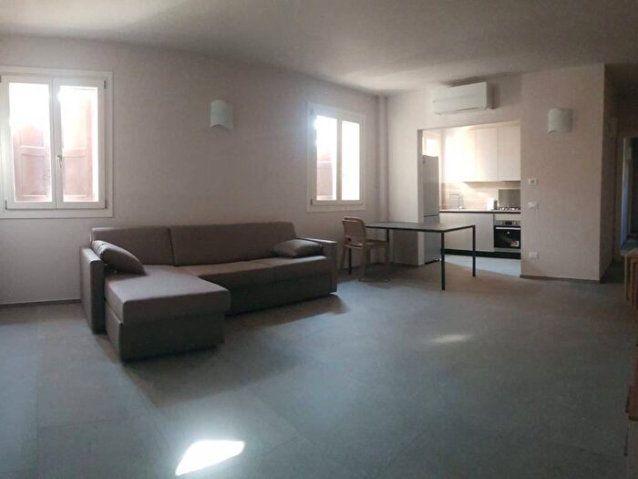 Appartamento trilocale in affitto in Via Guglielmo Marconi, Centro, Castelvetro di Modena