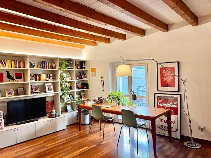 Appartamento trilocale in affitto in via Rosolino Pilo, Porta Venezia, Milano