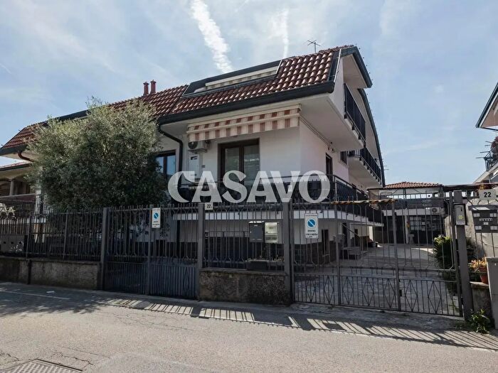Case in Vendita e in Affitto - 2