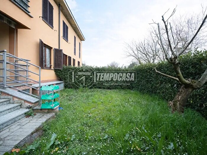 Appartamento quadrilocale in vendita in Via Pietro Mascagni, Trezzano Rosa