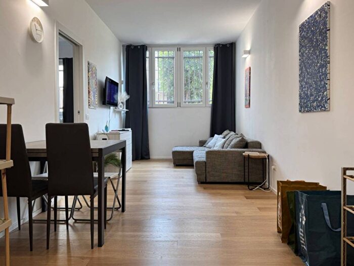 Appartamento bilocale in affitto in Via Stromboli, Dezza, Milano