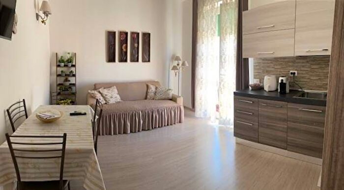 Appartamento bilocale in affitto in Via Serri, Centro, Follonica