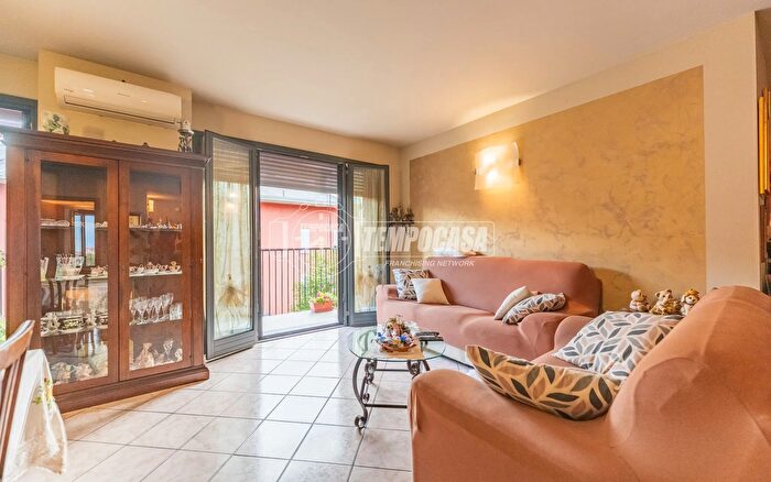 Appartamento trilocale in vendita in Via Alfredo Binda, Abbiategrasso