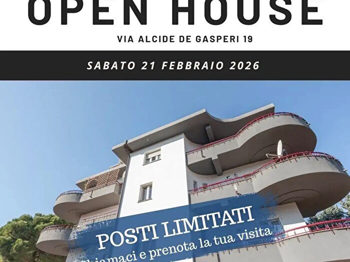 Appartamento con 5 locali in vendita in Via Alcide De Gasperi, Viterbo