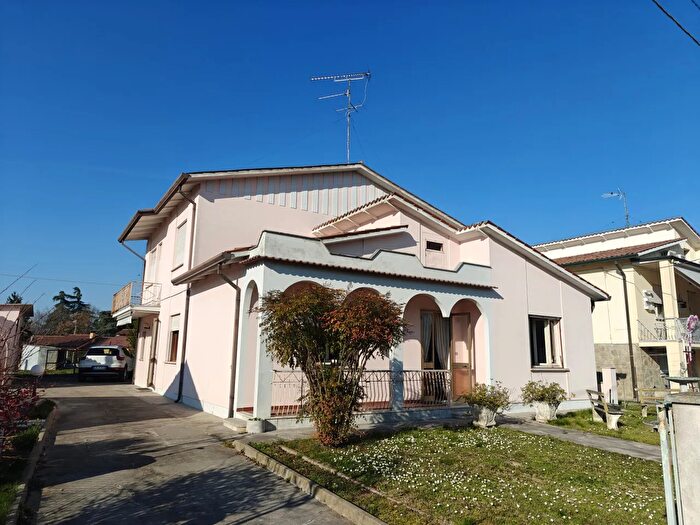Casa in vendita in Rovigo