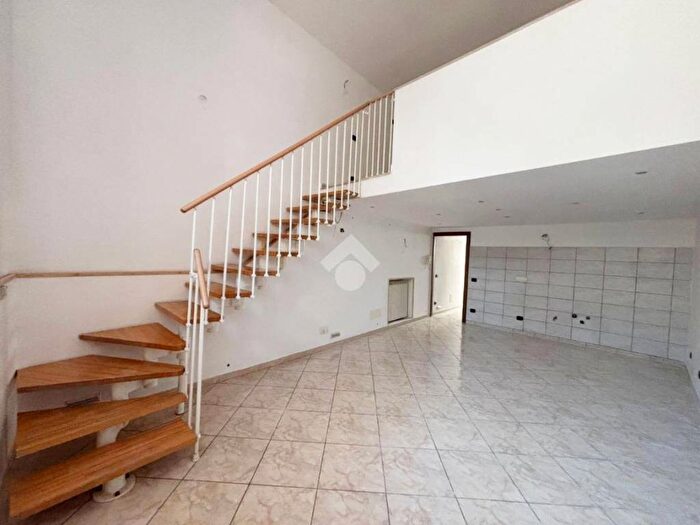 Appartamento bilocale in affitto in Piazza Mercato, Centro, Pomigliano dArco