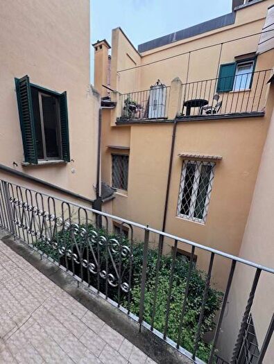Appartamento bilocale in affitto in Via Nazario Sauro, Centro Storico, Bologna