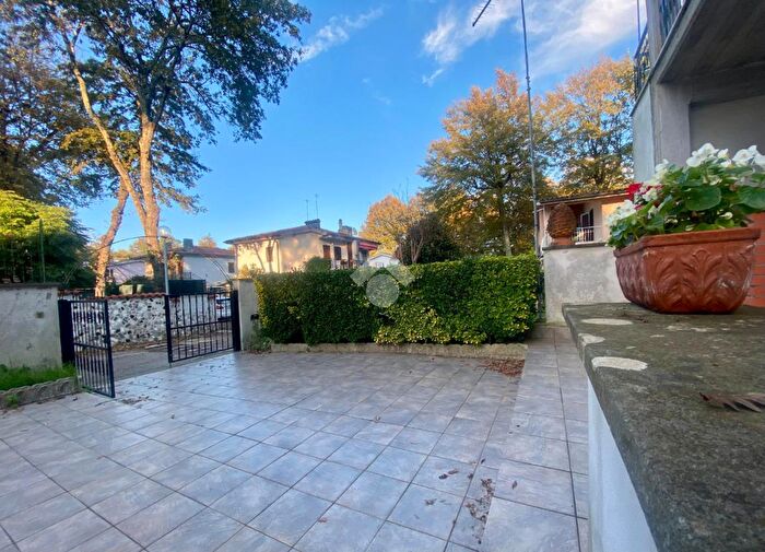 Casa trilocale in vendita in Via degli Abeti, Valentano