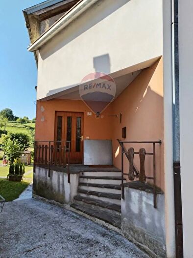 Casa con 8 locali in vendita in Via Conzago, Borgo Valbelluna
