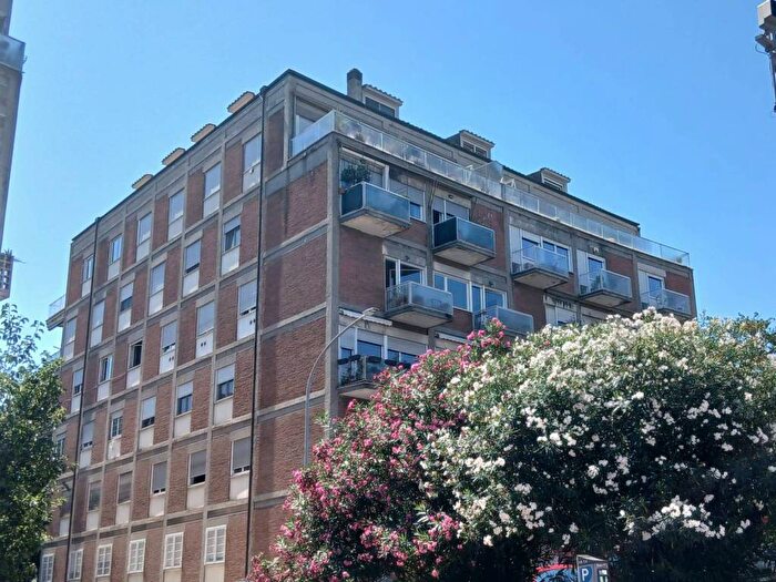 Appartamento con 5 locali in affitto in Viale Metronio, San Giovanni, Roma