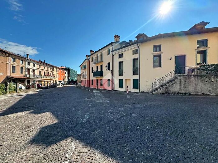 Appartamento bilocale in vendita in Via G Marconi, Torrebelvicino