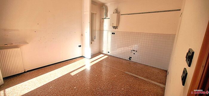 Appartamento con 5 locali in vendita in Via Campomorone, Genova