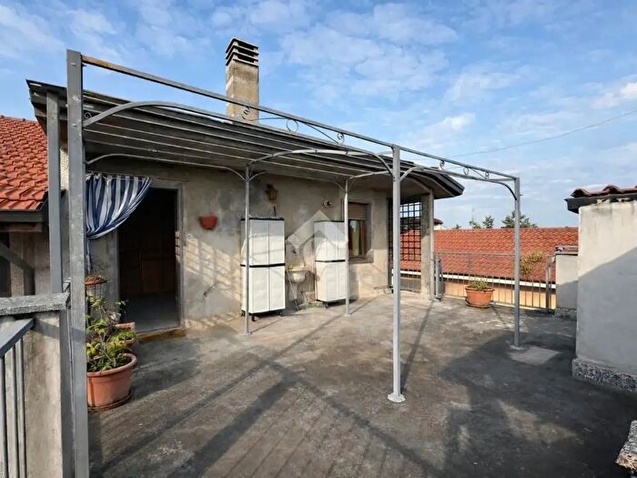 Appartamento bilocale in vendita in Via P Novati, Varedo