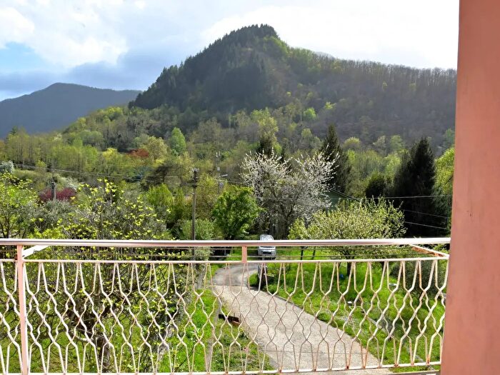 Casa con 7 locali in vendita in Via Nuova Parana, Mulazzo