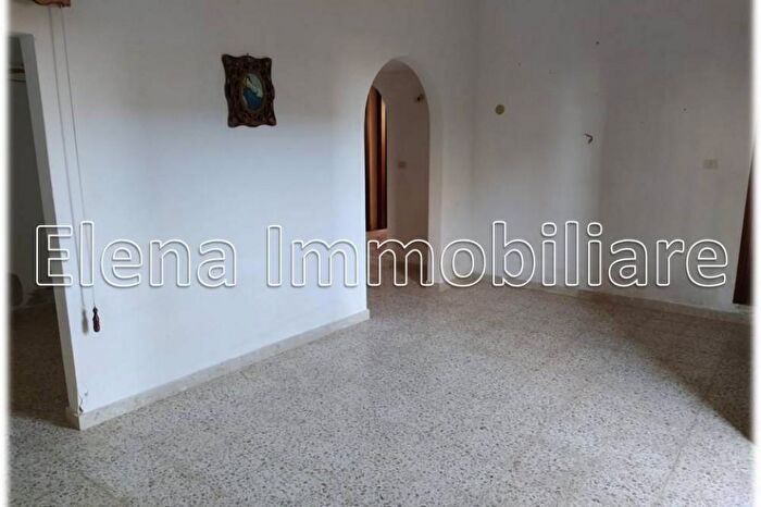 Casa con 12 locali in vendita in Alcamo