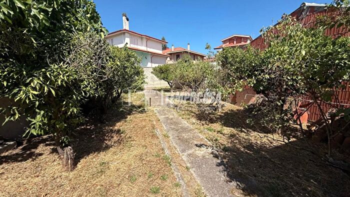 Appartamento con 9 locali in vendita in Via Manzoni, Santa Giusta