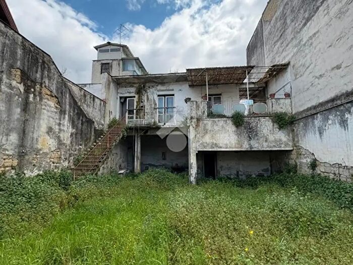 Casa trilocale in vendita in Via Giovanni Amendola, Afragola