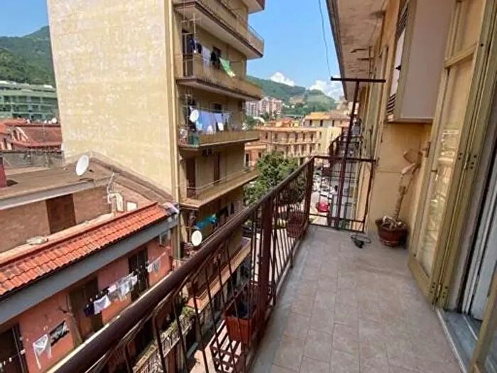 Appartamento quadrilocale in vendita in Via Cristoforo Capone, Salerno