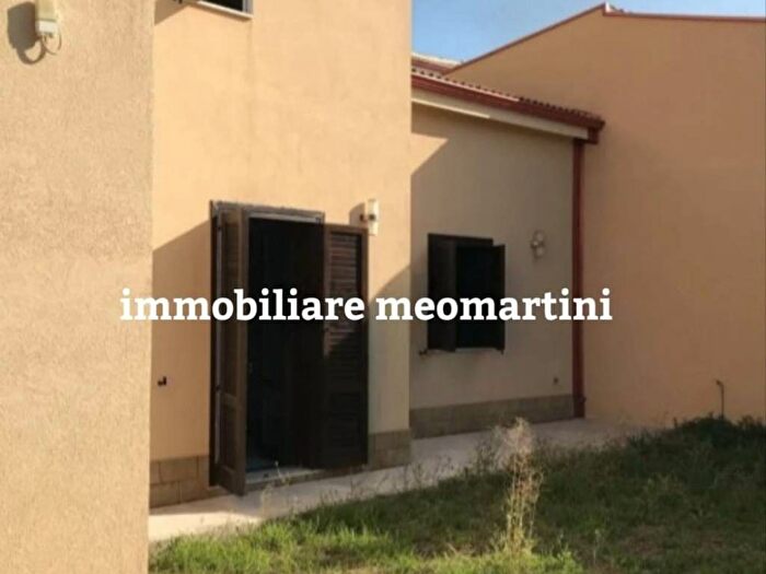 Casa quadrilocale in affitto in Via Monte Cervino, Epipoli, Siracusa