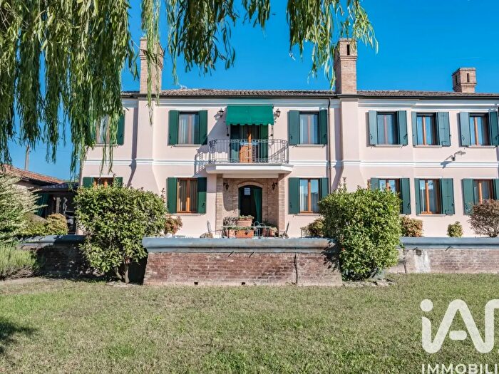 Casa con 6 locali in vendita in Via Corridoni, Porto Viro
