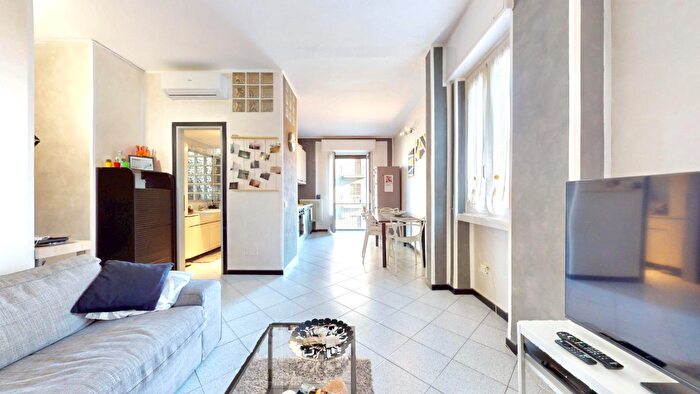 Appartamento bilocale in vendita in Via Palmanova, Milano