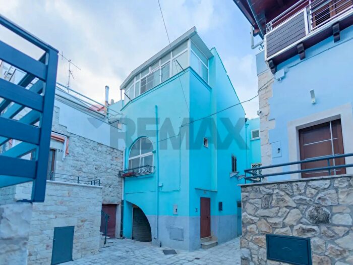 Casa trilocale in vendita in Via Chiasso Ninna, Casamassima