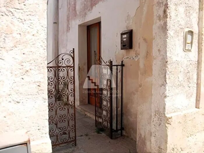 Casa quadrilocale in vendita in Via Trieste, Castrignano Del Capo