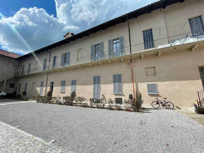 Appartamento bilocale in affitto in Via della Pace, Centro, Cherasco