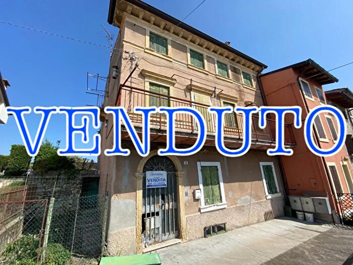 Appartamento con 5 locali in vendita in Via della Pieve, San Pietro In Cariano