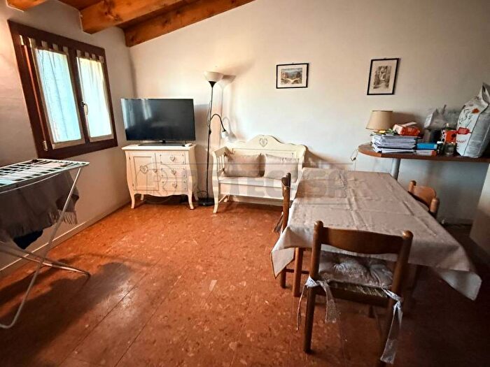 Appartamento trilocale in affitto in Via Giacomo Matteotti, Montecchio Maggiore Alte Ceccato, Montecchio Maggiore