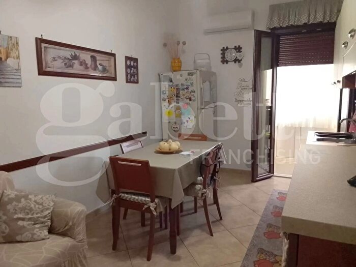 Appartamento trilocale in vendita in Via Massimo dAzeglio Sp, Taranto