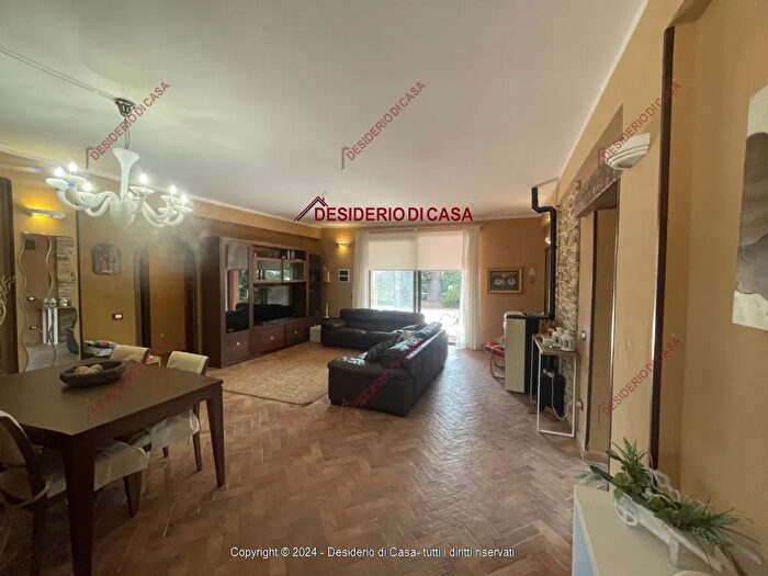 Casa quadrilocale in vendita in Via Fondo Giglio Carini Pa Italia, Carini