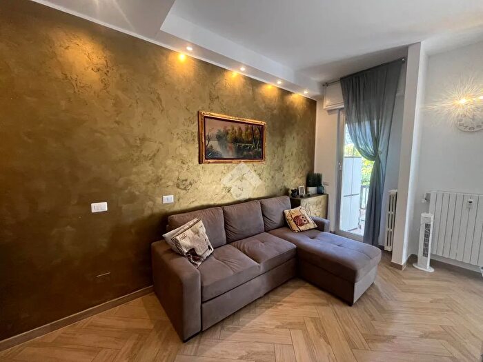 Appartamento trilocale in vendita in Via Laggiaro, Rapallo