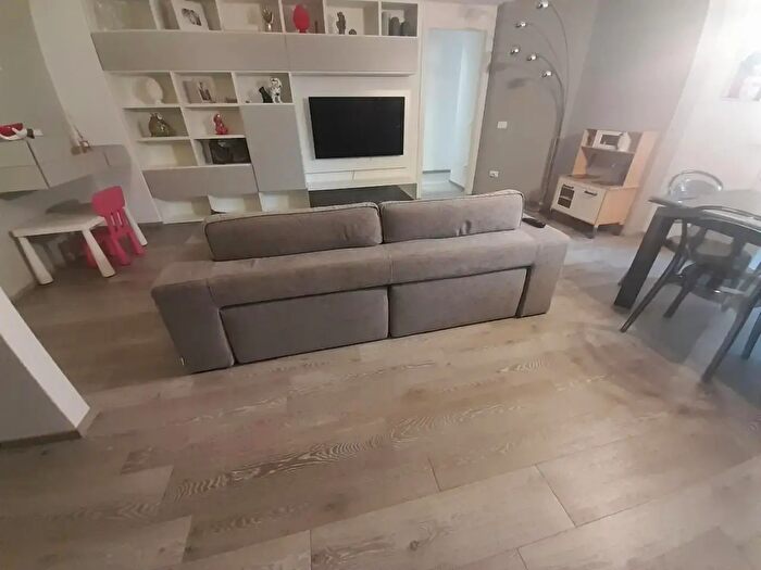 Appartamento quadrilocale in vendita in Massa