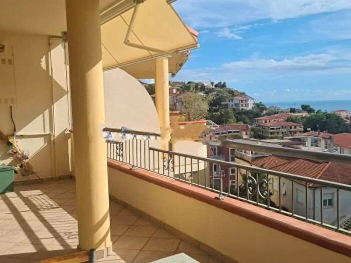 Appartamento in vendita in Via Beato Angelo dAcri, Belvedere Marittimo