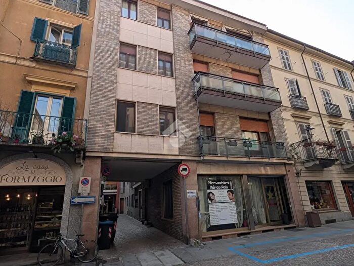 Appartamento trilocale in vendita in Via G Lanza, Casale Monferrato